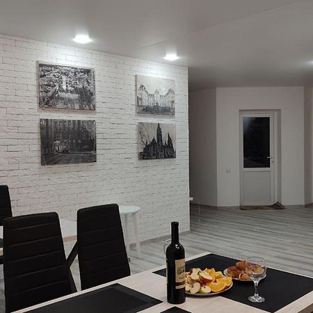 Koteg Lemberg Hotel Slavske Ngoại thất bức ảnh