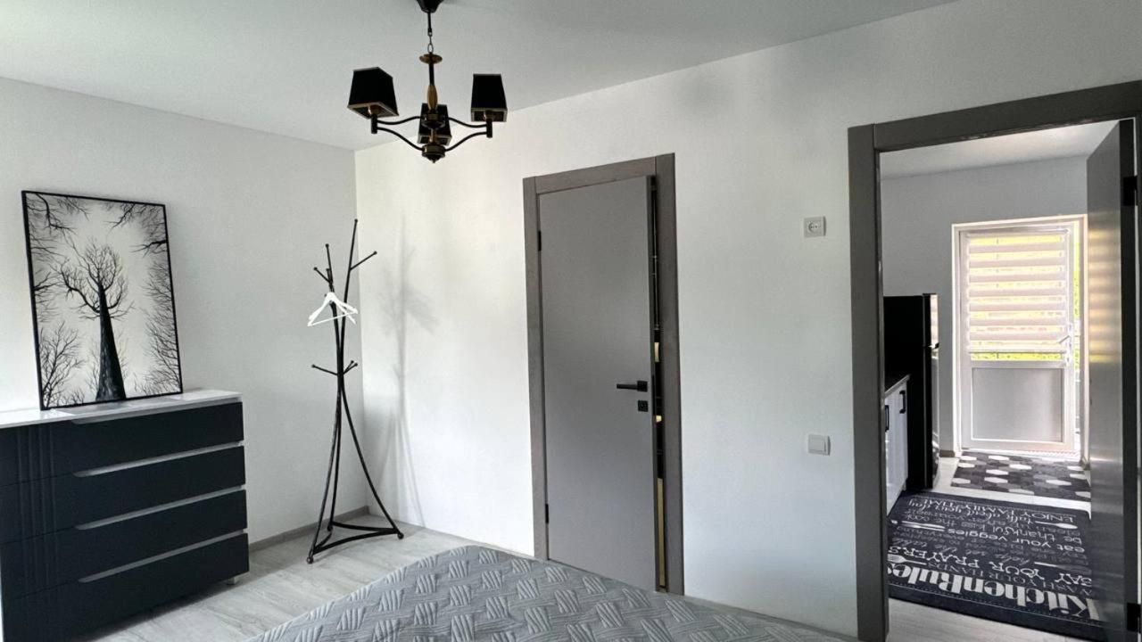 Koteg Lemberg Hotel Slavske Ngoại thất bức ảnh